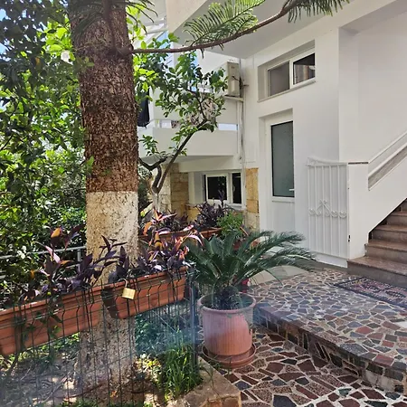Garden View Apartment Sarande